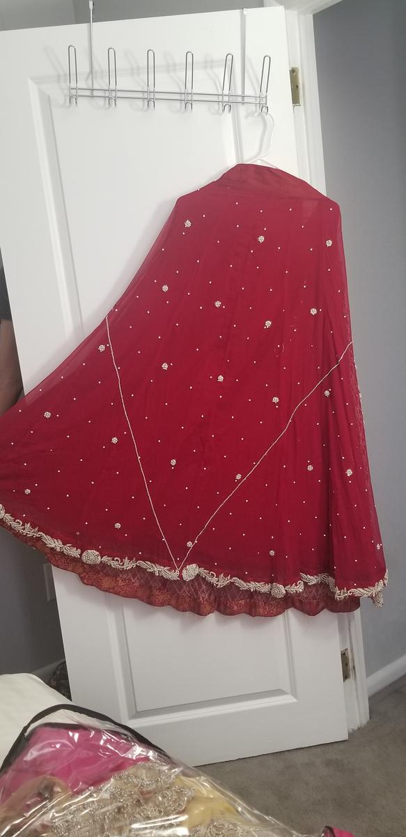 Size 2 Cap Sleeve Lace Red Ball Gown on Queenly