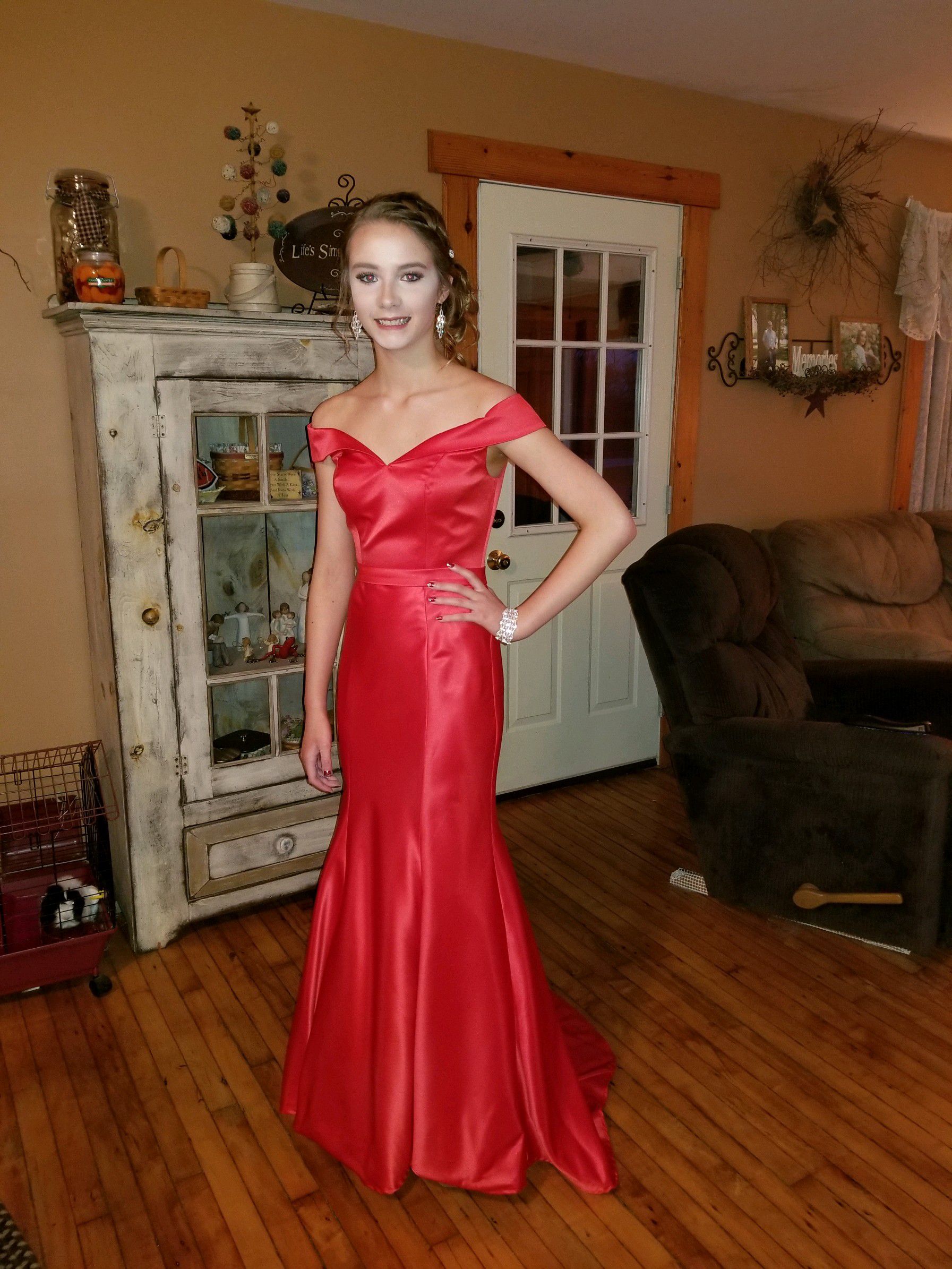 Style 7142 Let's  Size 2 Red Dress With Train on Queenly