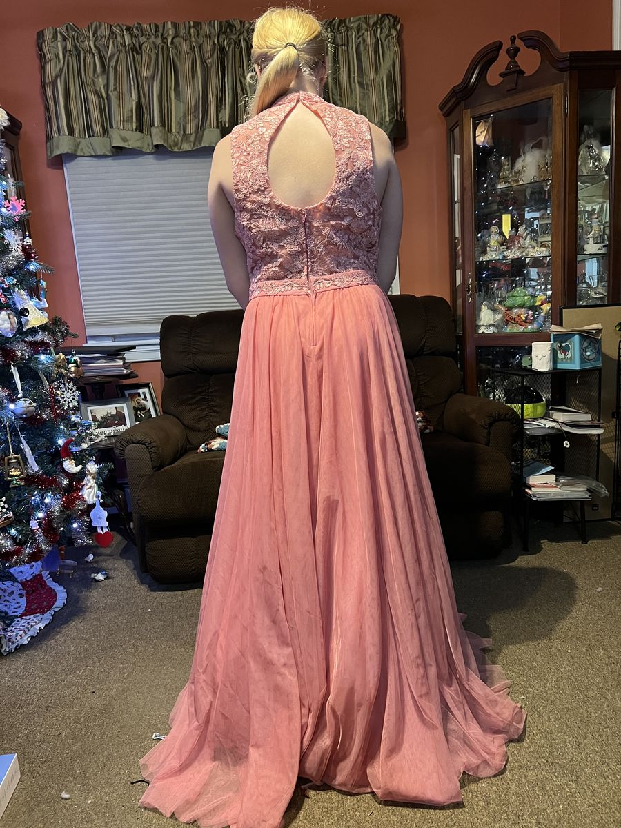 Size 14 Prom Coral Ball Gown on Queenly