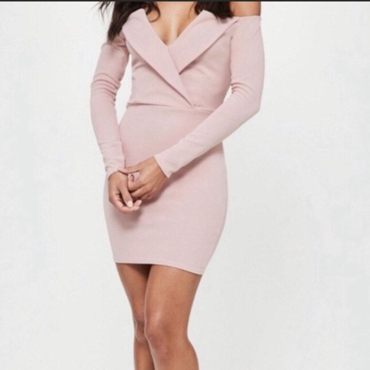 Size 2 Homecoming Long Sleeve Coral Cocktail Dress on Queenly