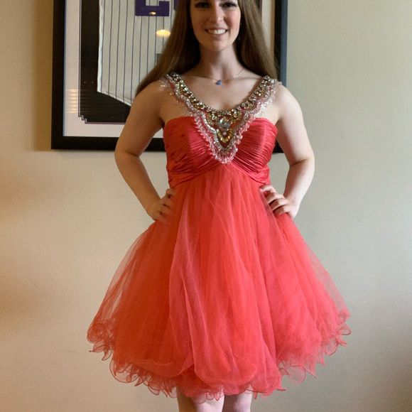 Sherri Hill Size 6 Prom Plunge Sequined Coral A-line Dress on Queenly