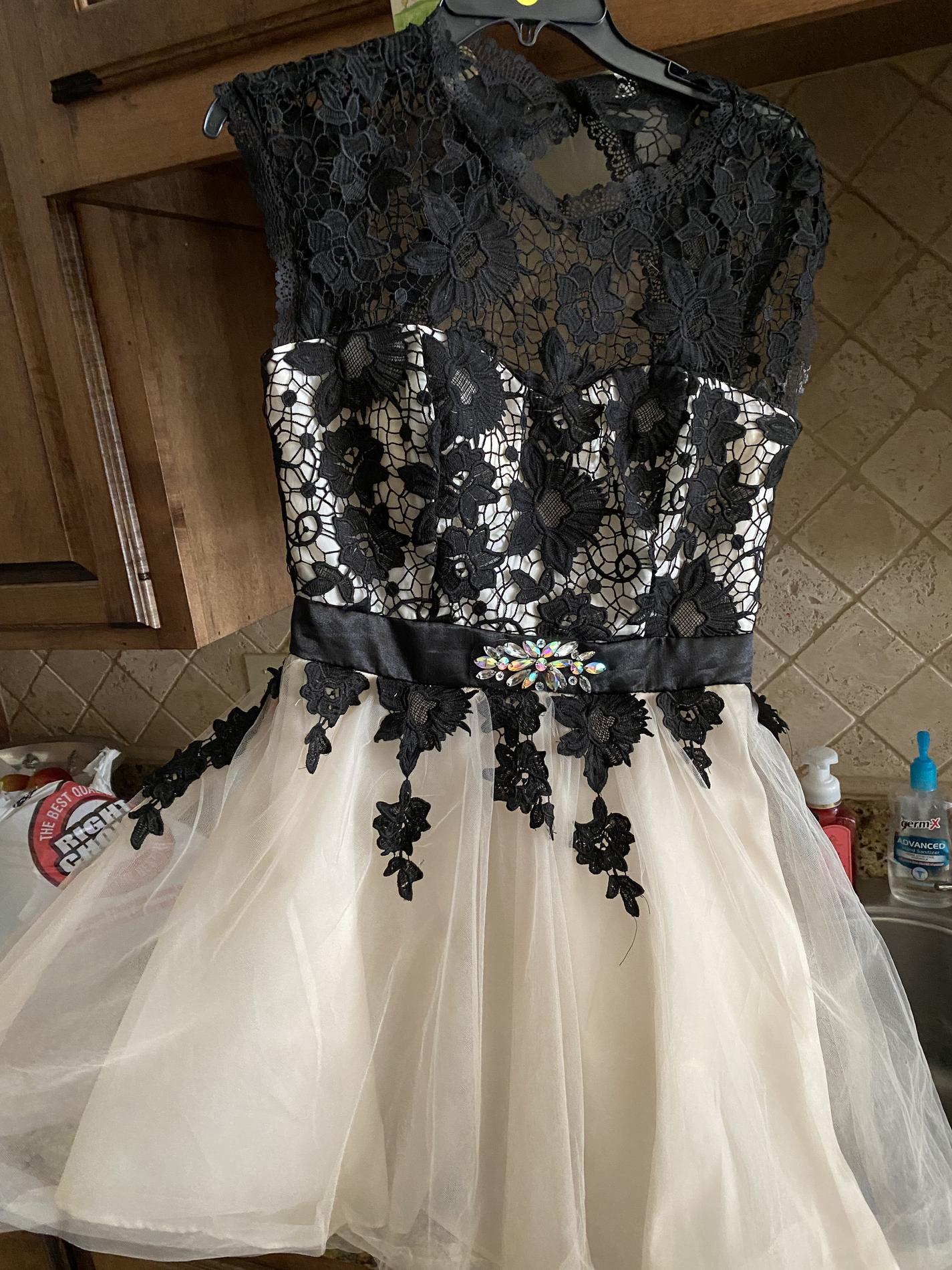 Size 10 Homecoming Lace Multicolor Cocktail Dress on Queenly