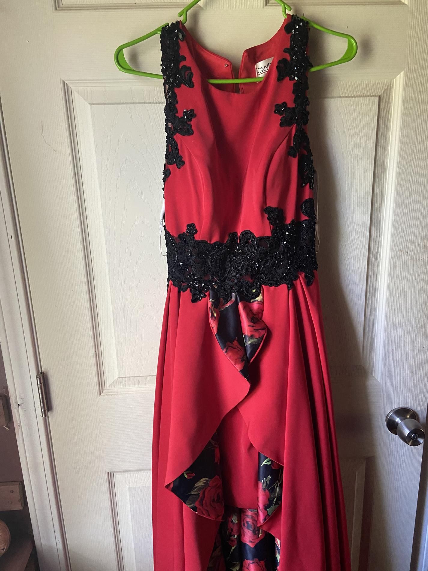 Tony Bowls Size 6 Red Dress With Train on Queenly