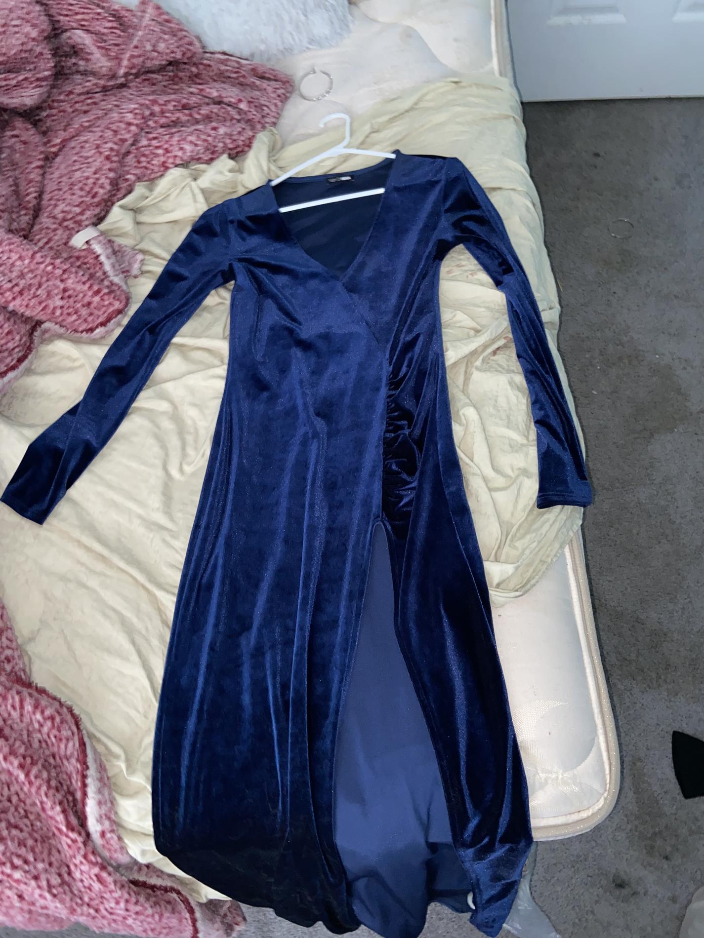 Fashion Nova Size 12 Prom Long Sleeve Blue Side Slit Dress on Queenly