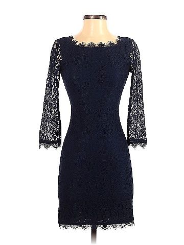 Diane Von Furstenberg Size 10 Lace Navy Blue Cocktail Dress on Queenly
