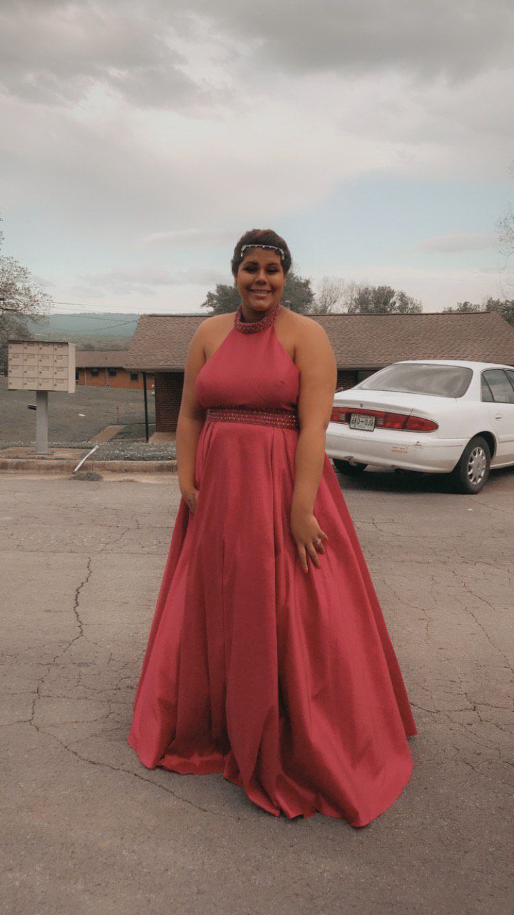 Plus Size 16 Prom Red Ball Gown on Queenly