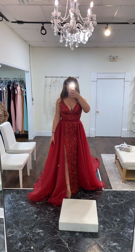 Size 10 Prom Plunge Red Side Slit Dress on Queenly