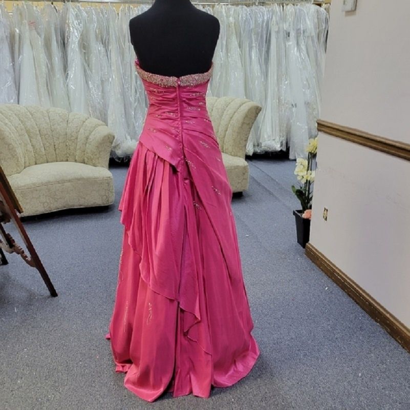Style 3959 Mystique Size 6 Prom Hot Pink Ball Gown on Queenly