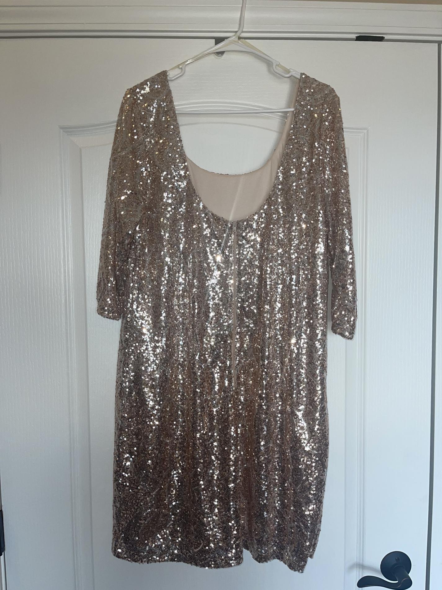 Gold Size 16 Cocktail Dress on Queenly