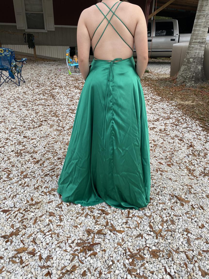 Size 8 Prom Emerald Green Floor Length Maxi on Queenly
