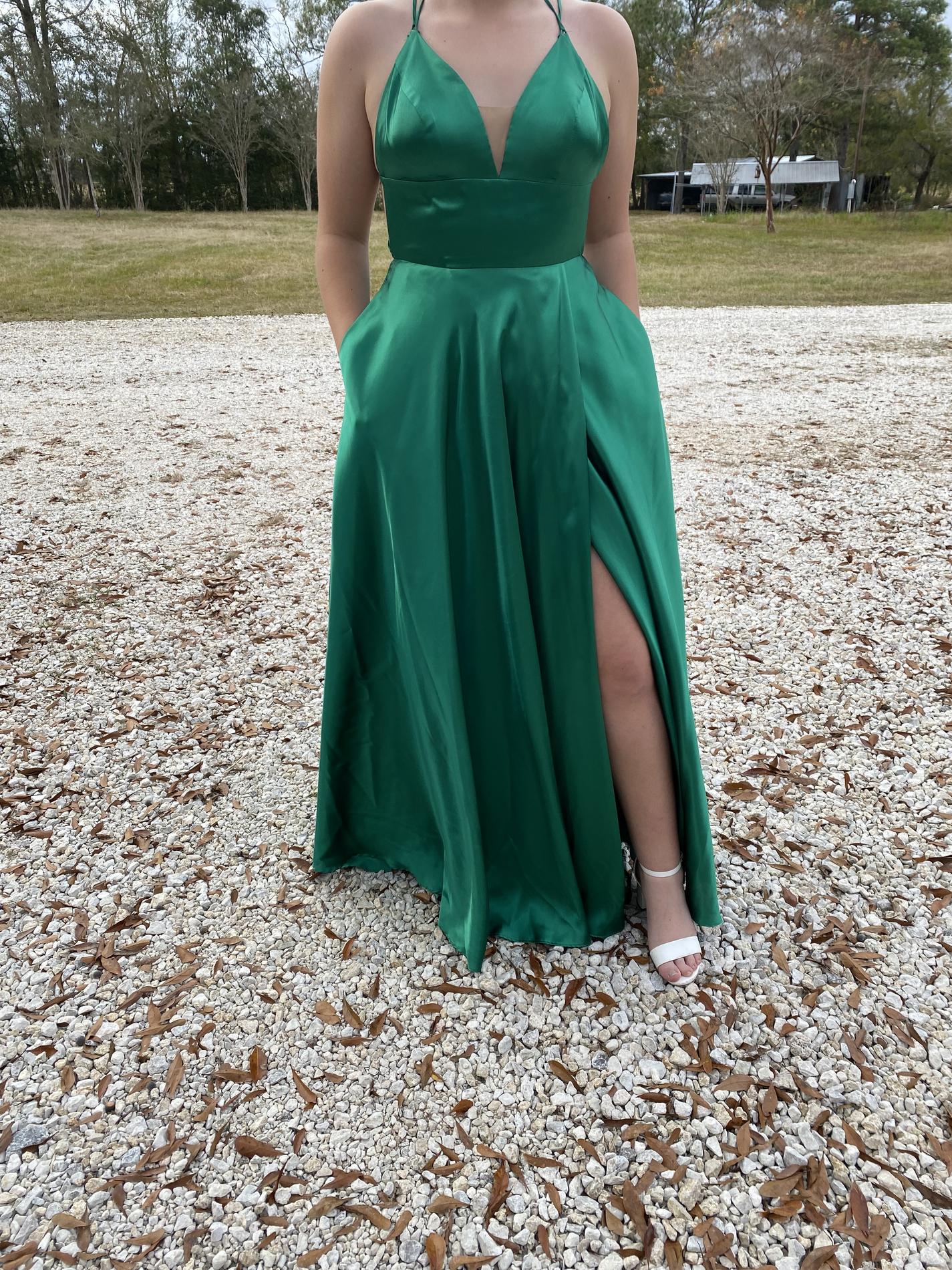 Size 8 Prom Emerald Green Floor Length Maxi on Queenly