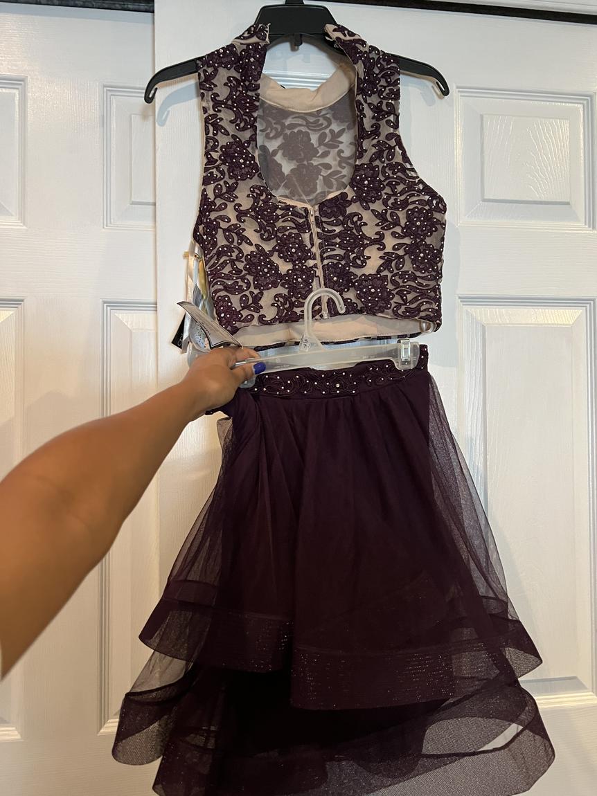 Size 0 Homecoming High Neck Lace Purple Cocktail Dress on Queenly
