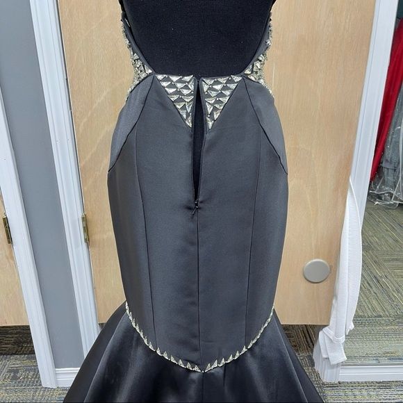 Style X4375 Rachel Allan Size 4 Prom Black Mermaid Dress on Queenly