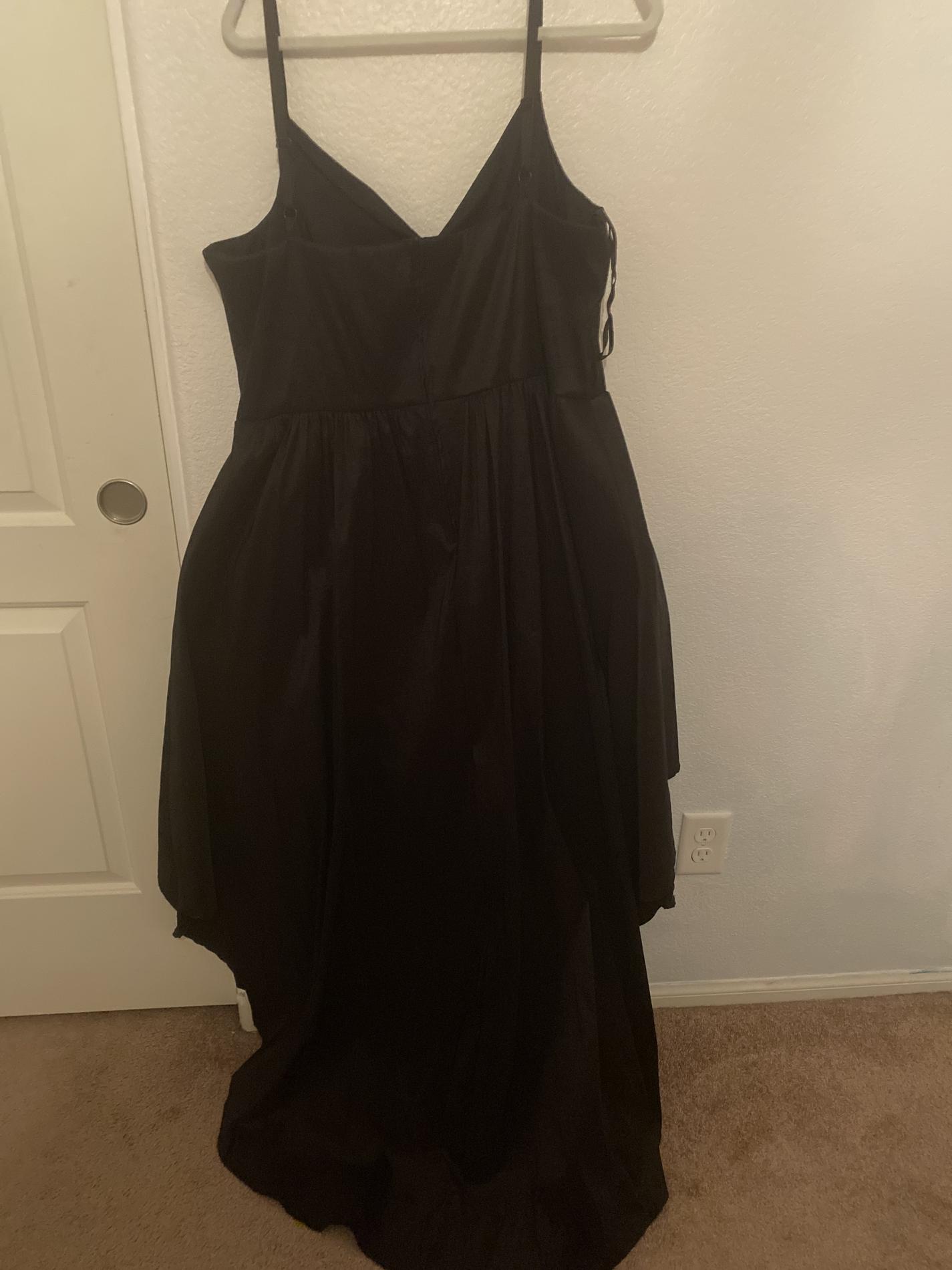 Plus Size 22 Black A-line Dress on Queenly