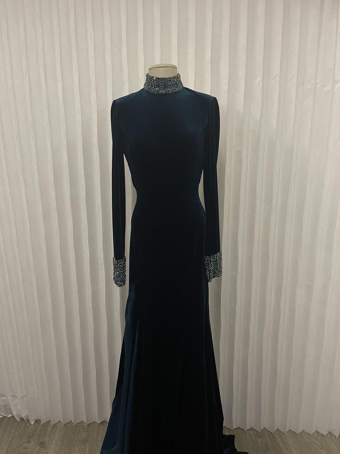 Jovani Size 6 Prom Velvet Royal Blue Side Slit Dress on Queenly