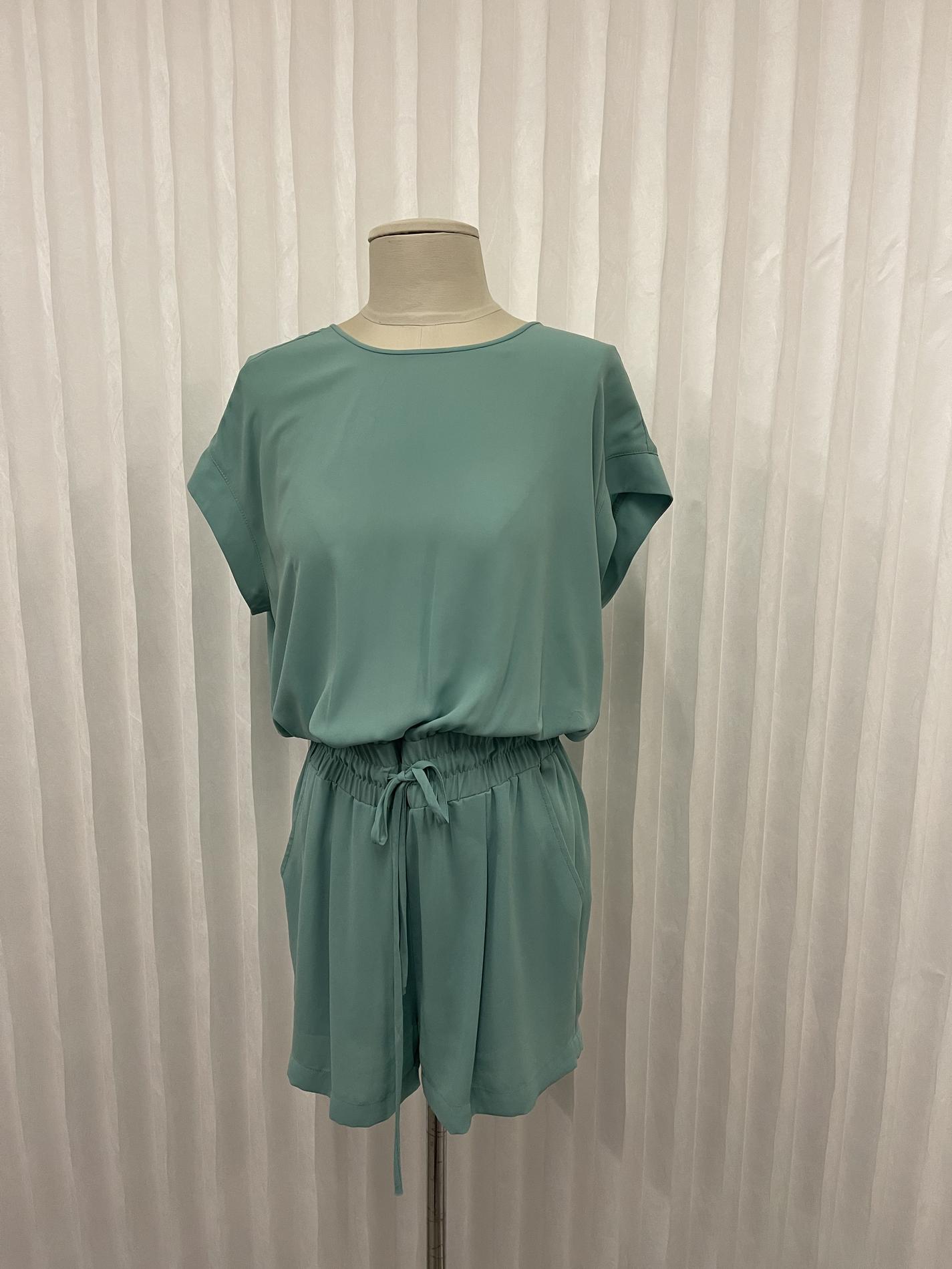 BCBG Maxazria Size 6 Green Formal Jumpsuit on Queenly