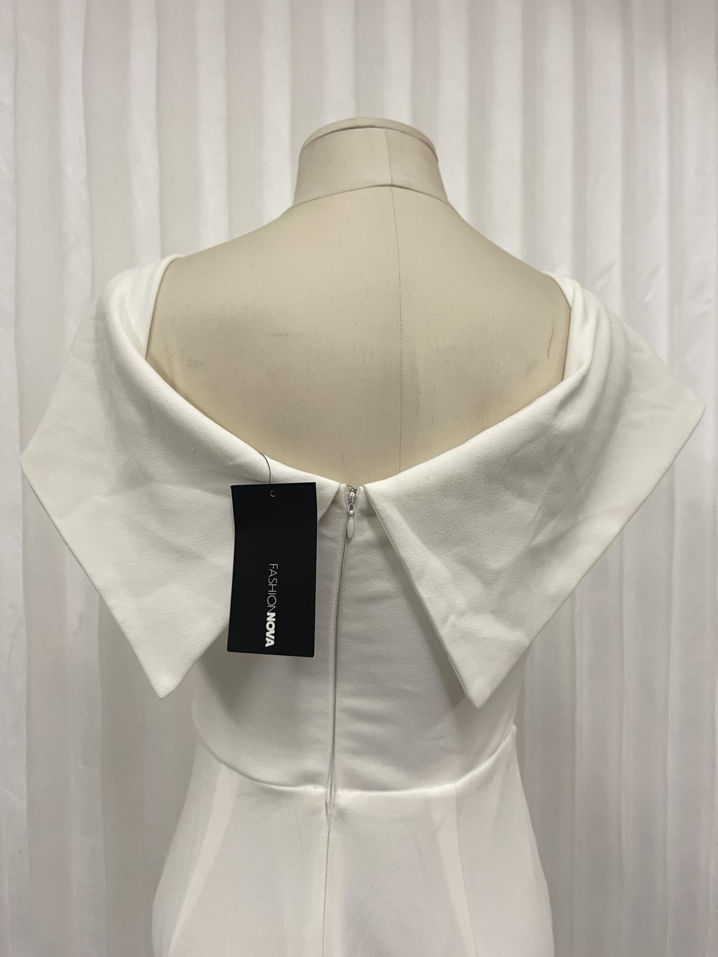 Fashion Nova Size 6 Off The Shoulder White Side Slit Dress on Queenly