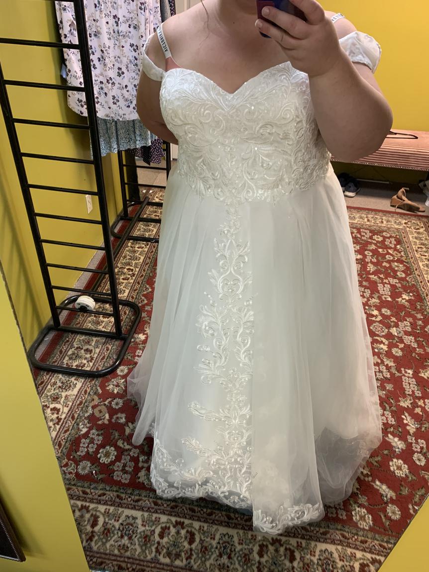 Plus Size 22 Wedding Lace White A-line Dress on Queenly