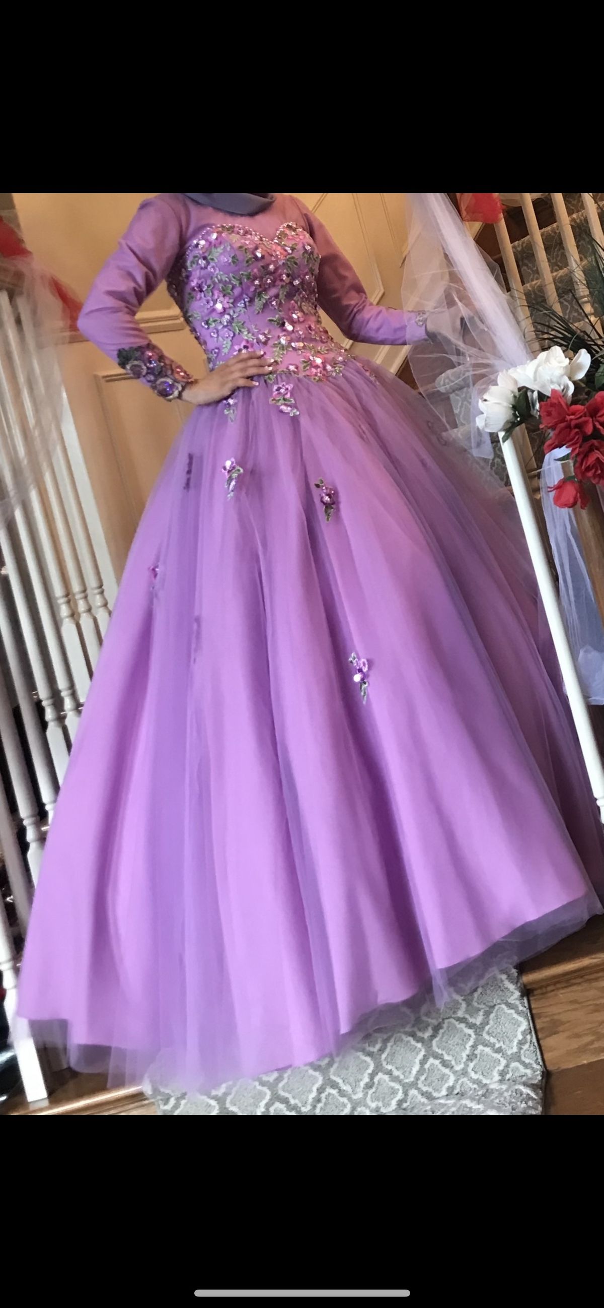 Size 2 Prom Long Sleeve Lace Light Purple Dress With Train on Queenly