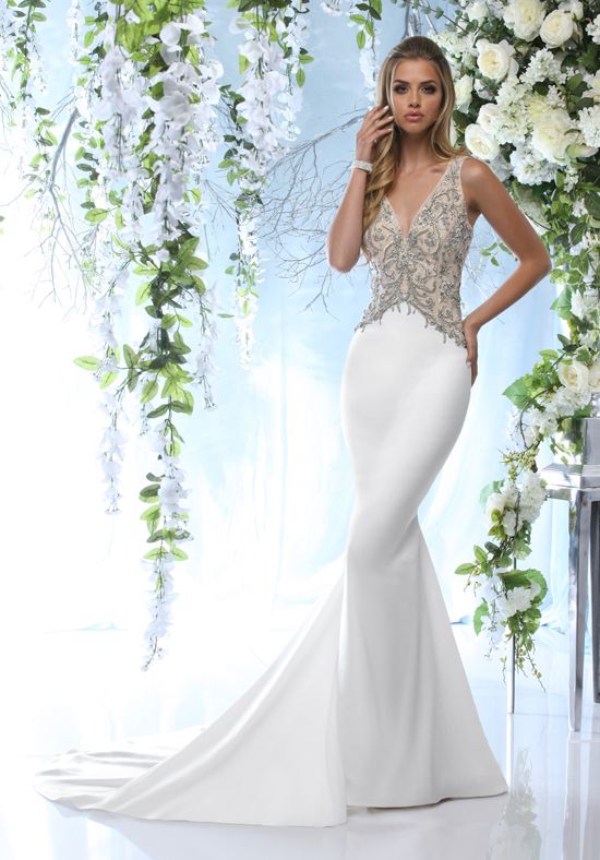 Style 10391 Impression White Size 6 Straight Tulle Wedding Ivory Mermaid Dress on Queenly