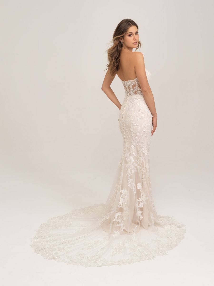 Style 3453 Allure Size 6 Wedding Nude Mermaid Dress on Queenly