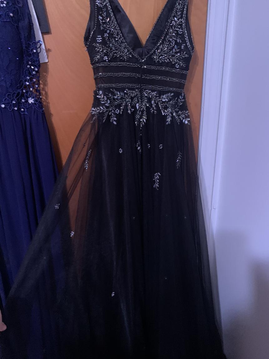 Size 4 Prom Plunge Sequined Black Ball Gown on Queenly