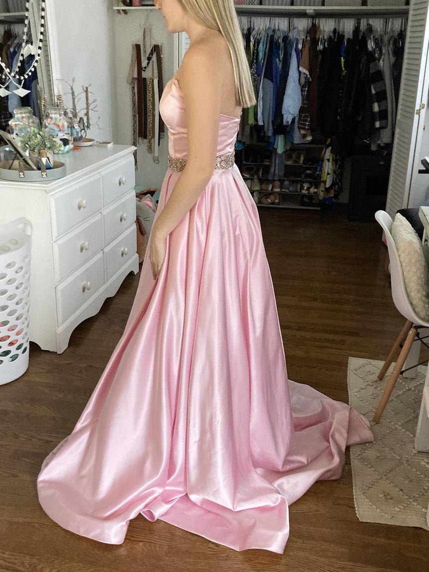 Sherri Hill Size 4 Prom Sequined Light Pink Ball Gown on Queenly