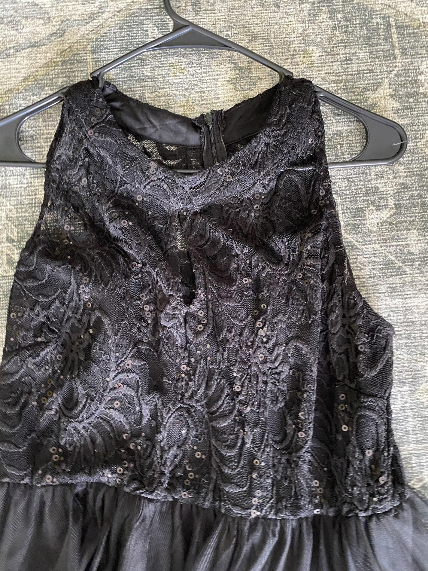 Size 10 Lace Black Dress With Train on Queenly