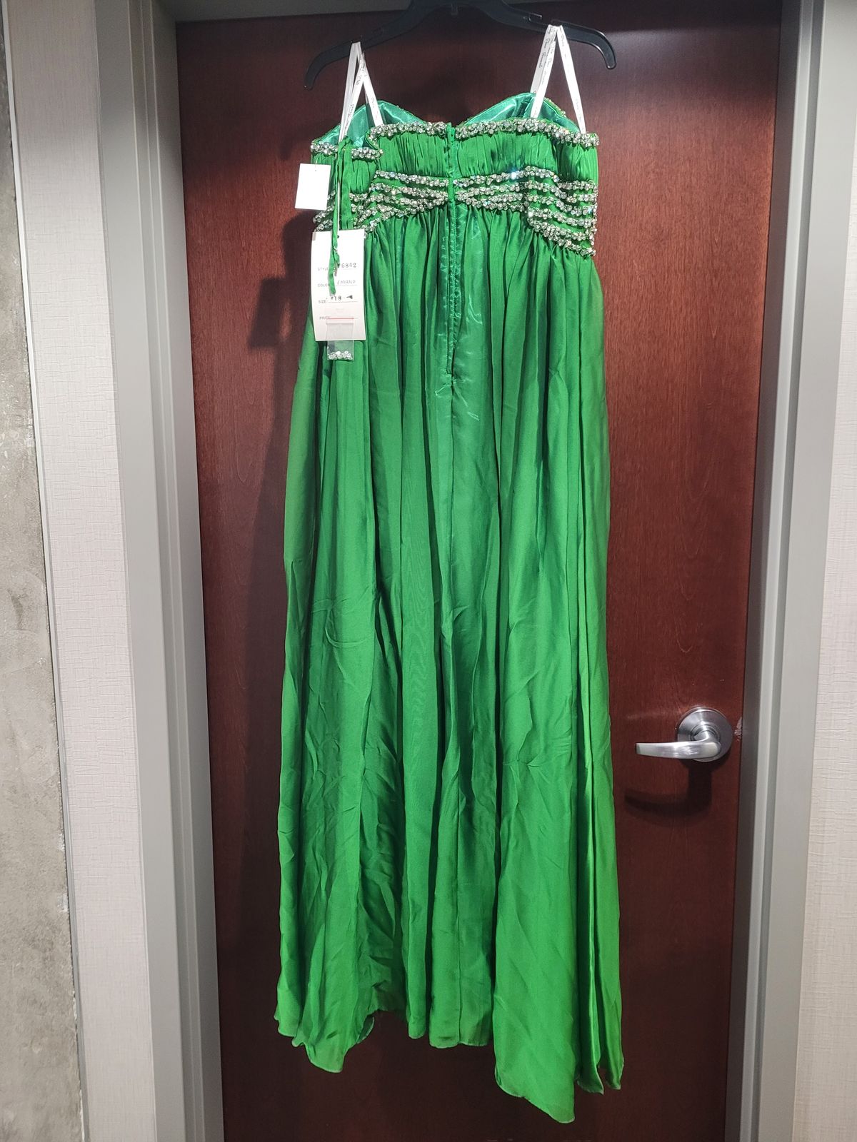 Style 6842 Rachel Allan Plus Size 18 Emerald Green Floor Length Maxi on Queenly