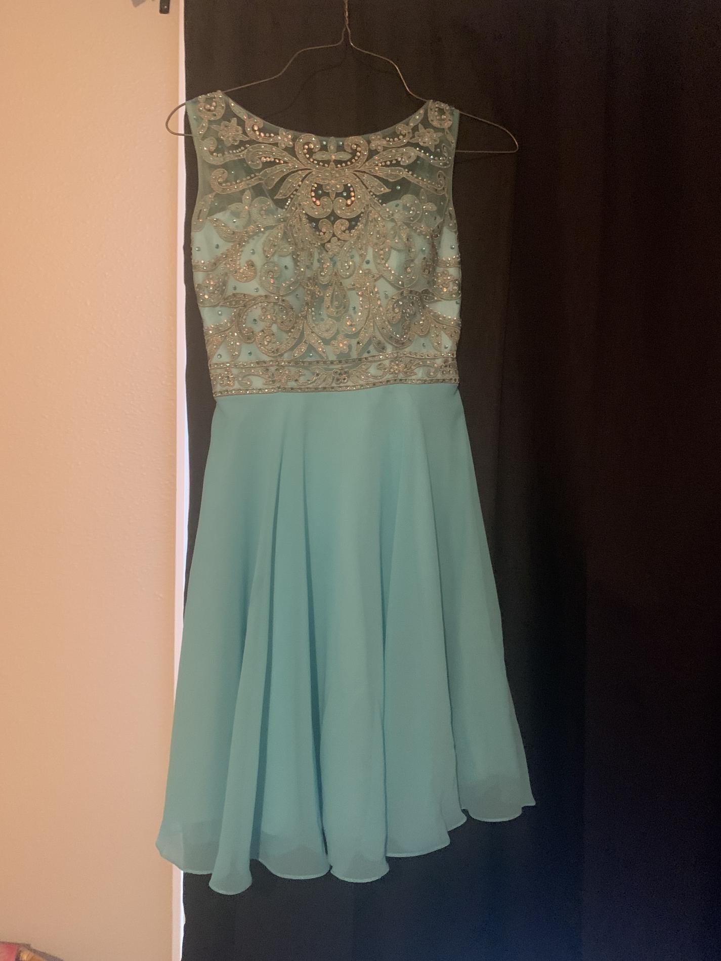 Size 0 Homecoming Lace Turquoise Blue Cocktail Dress on Queenly