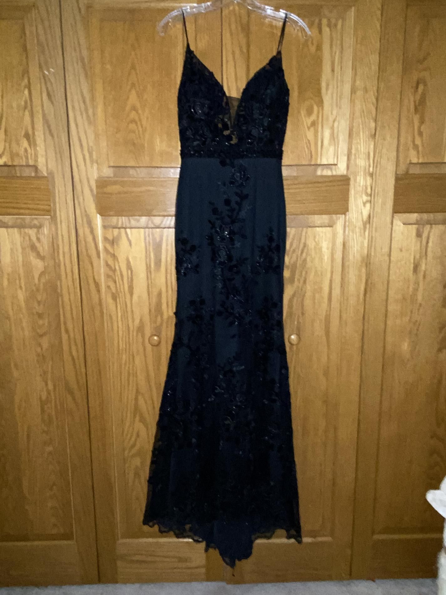 Nina Canacci Size 2 Prom Lace Black Cocktail Dress on Queenly