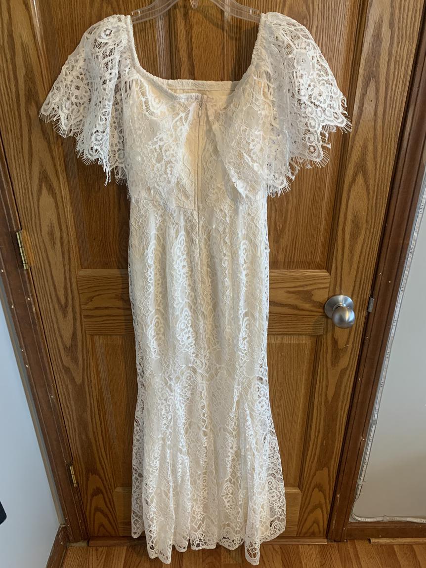 Size 6 Wedding Off The Shoulder Lace White Mermaid Dress on Queenly