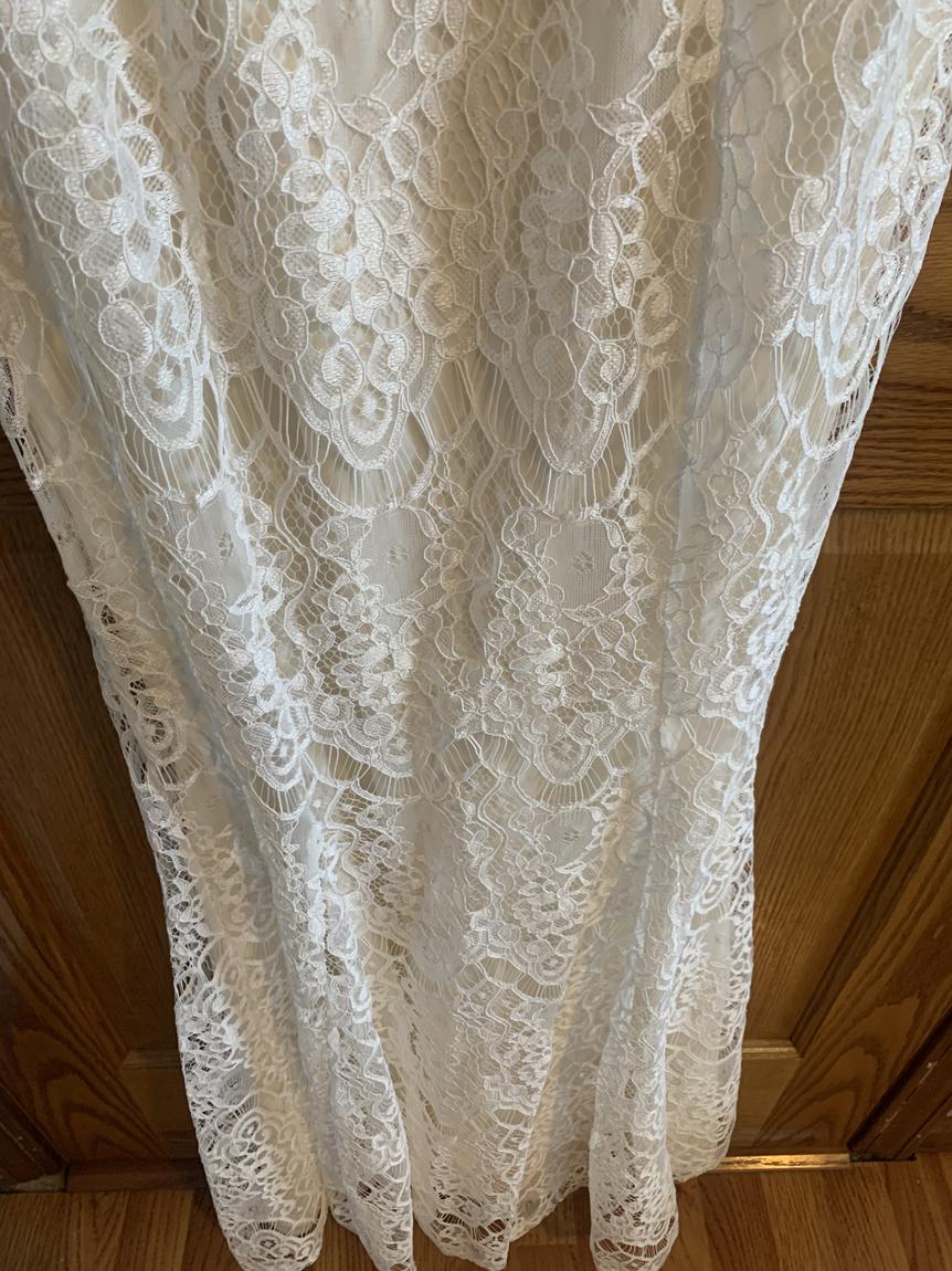 Size 6 Wedding Off The Shoulder Lace White Mermaid Dress on Queenly