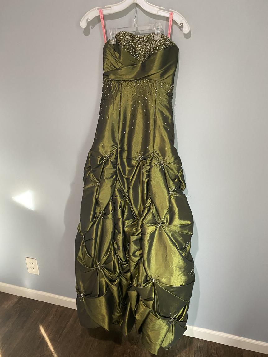 Size 2 Prom Strapless Green Floor Length Maxi on Queenly