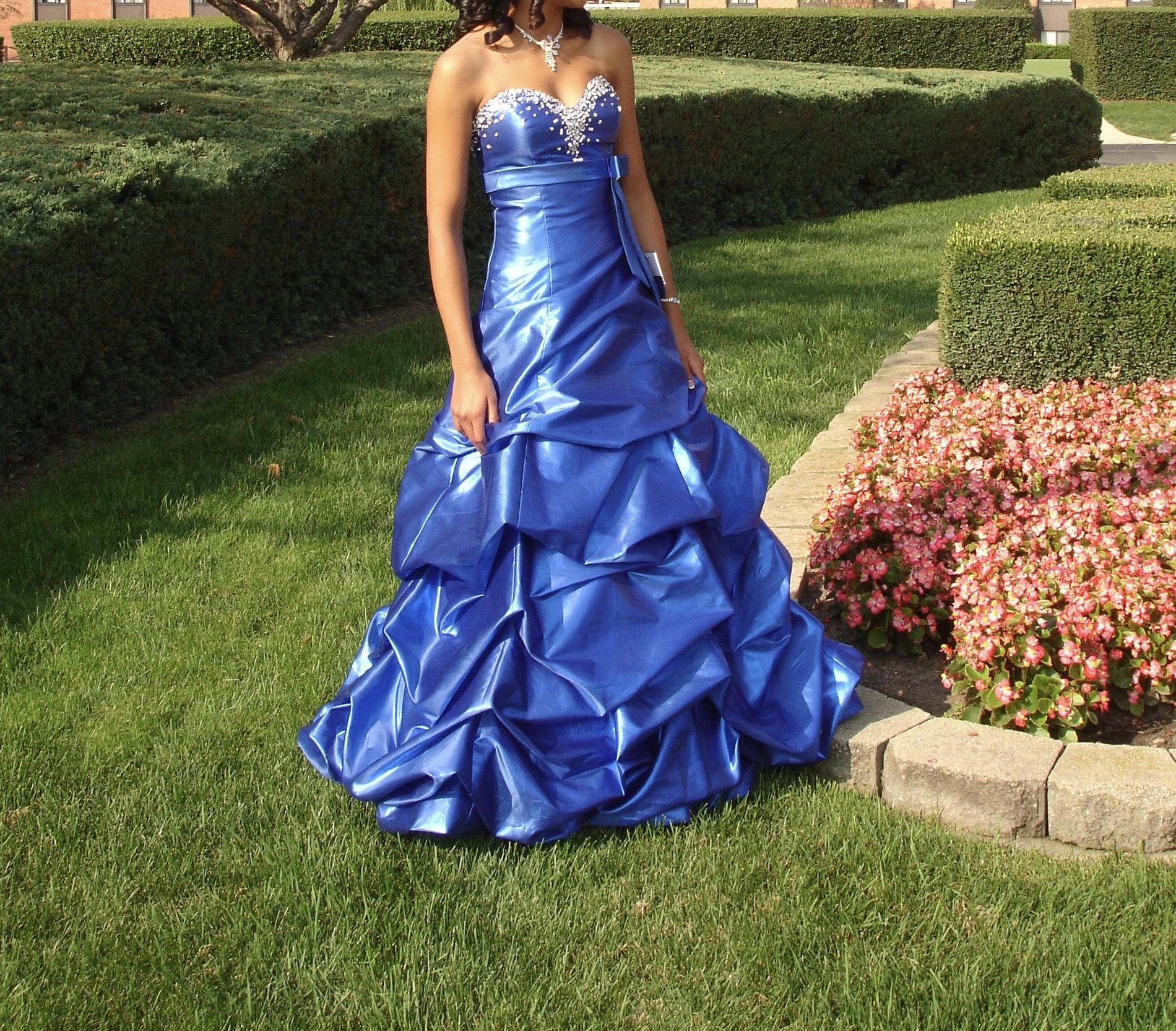 Size 0 Prom Strapless Royal Blue Ball Gown on Queenly
