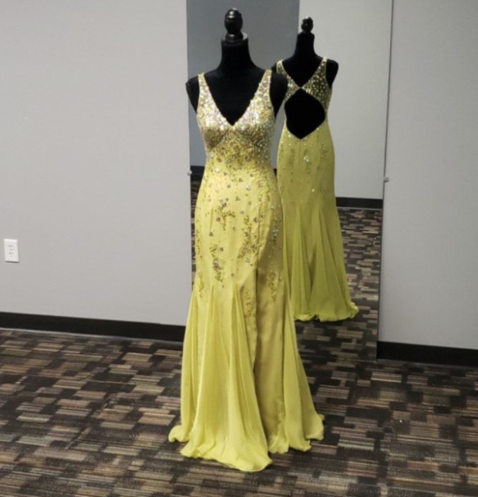 Size 4 Prom Sequined Yellow A-line Dress on Queenly