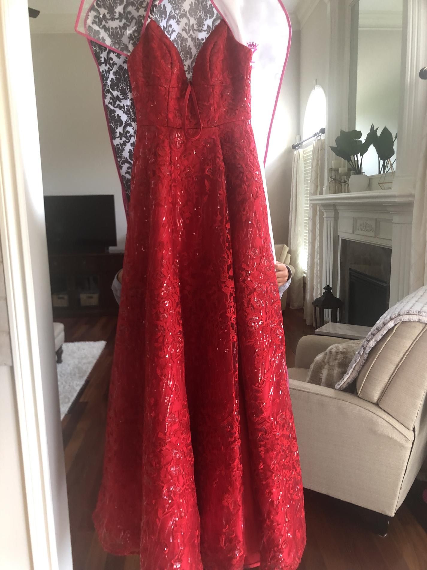 Sherri Hill Size 4 Prom Plunge Lace Red Ball Gown on Queenly