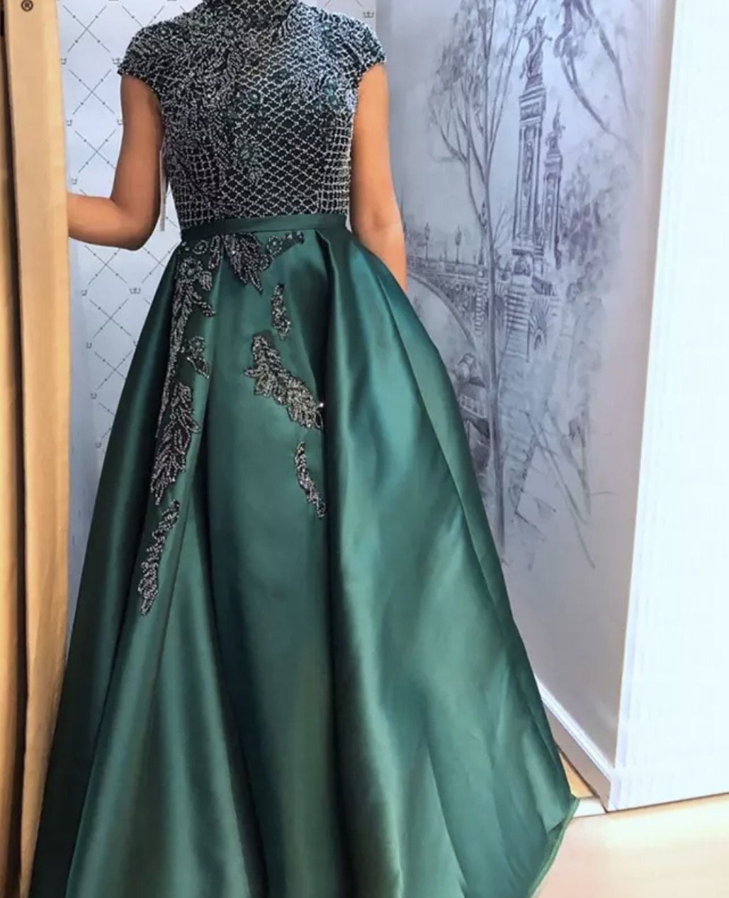 Size 4 Prom High Neck Emerald Green Dress With Train on Queenly
