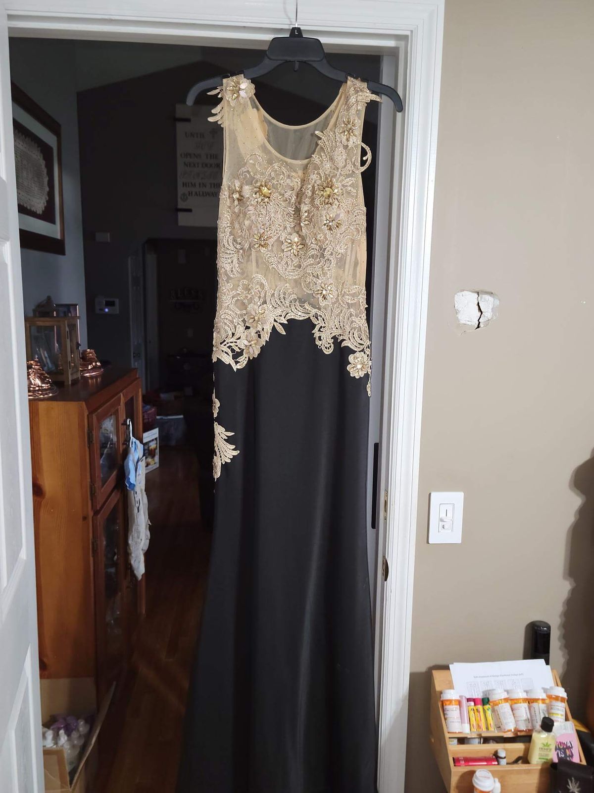 Size 2 Prom High Neck Lace Black Dress With Train on Queenly