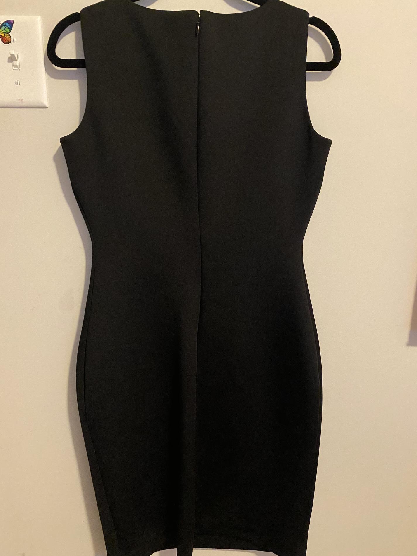 Calvin Klein Size 6 High Neck Sequined Black Cocktail Dress on Queenly