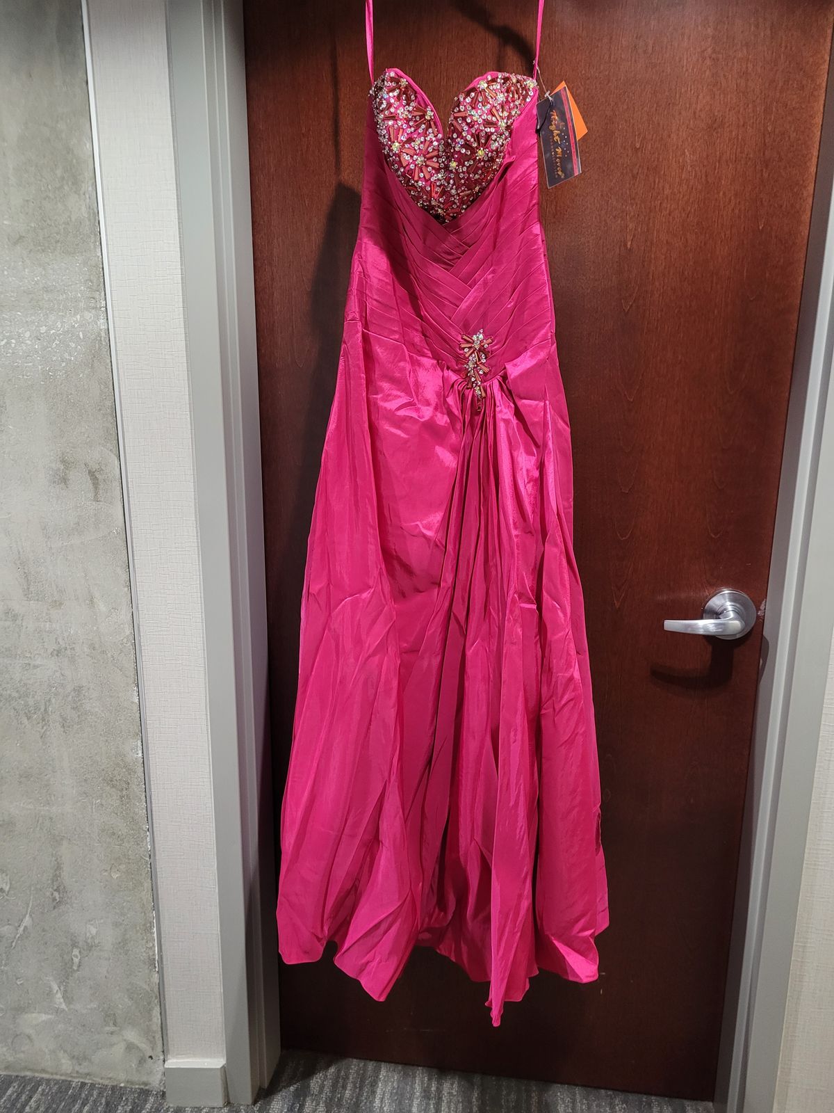 Style 6236 Night Moves by Madison James Size 6 Prom Sequined Hot Pink A-line Dress on Queenly