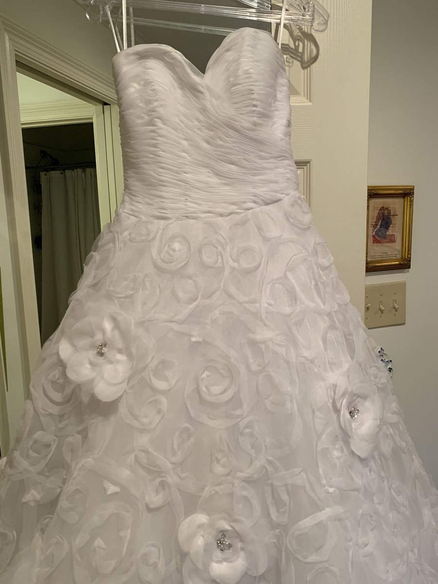 MoriLee Size 6 Homecoming White Ball Gown on Queenly