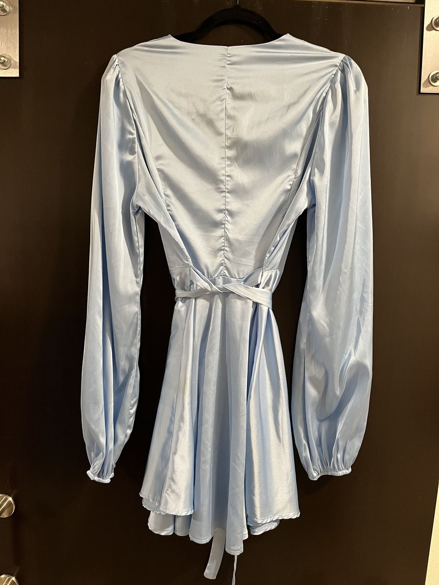 Size 6 Satin Light Blue Cocktail Dress on Queenly