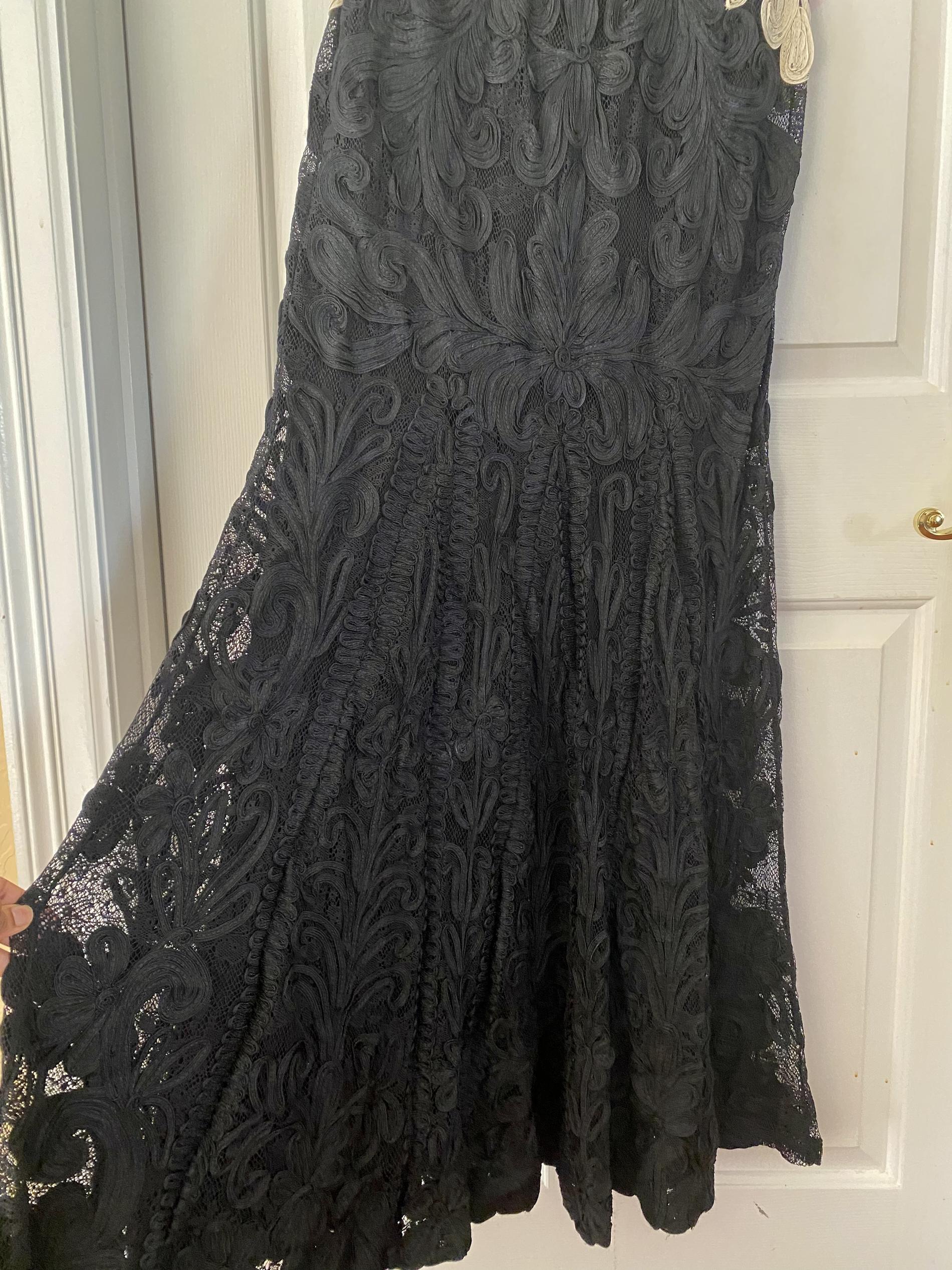 Phase Eight UK Size 8 Prom Cap Sleeve Black Floor Length Maxi on Queenly