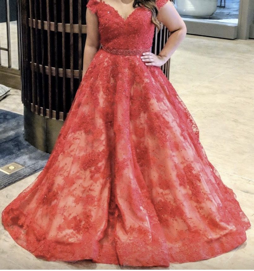 Sherri Hill Size 8 Prom Off The Shoulder Lace Red Ball Gown on Queenly