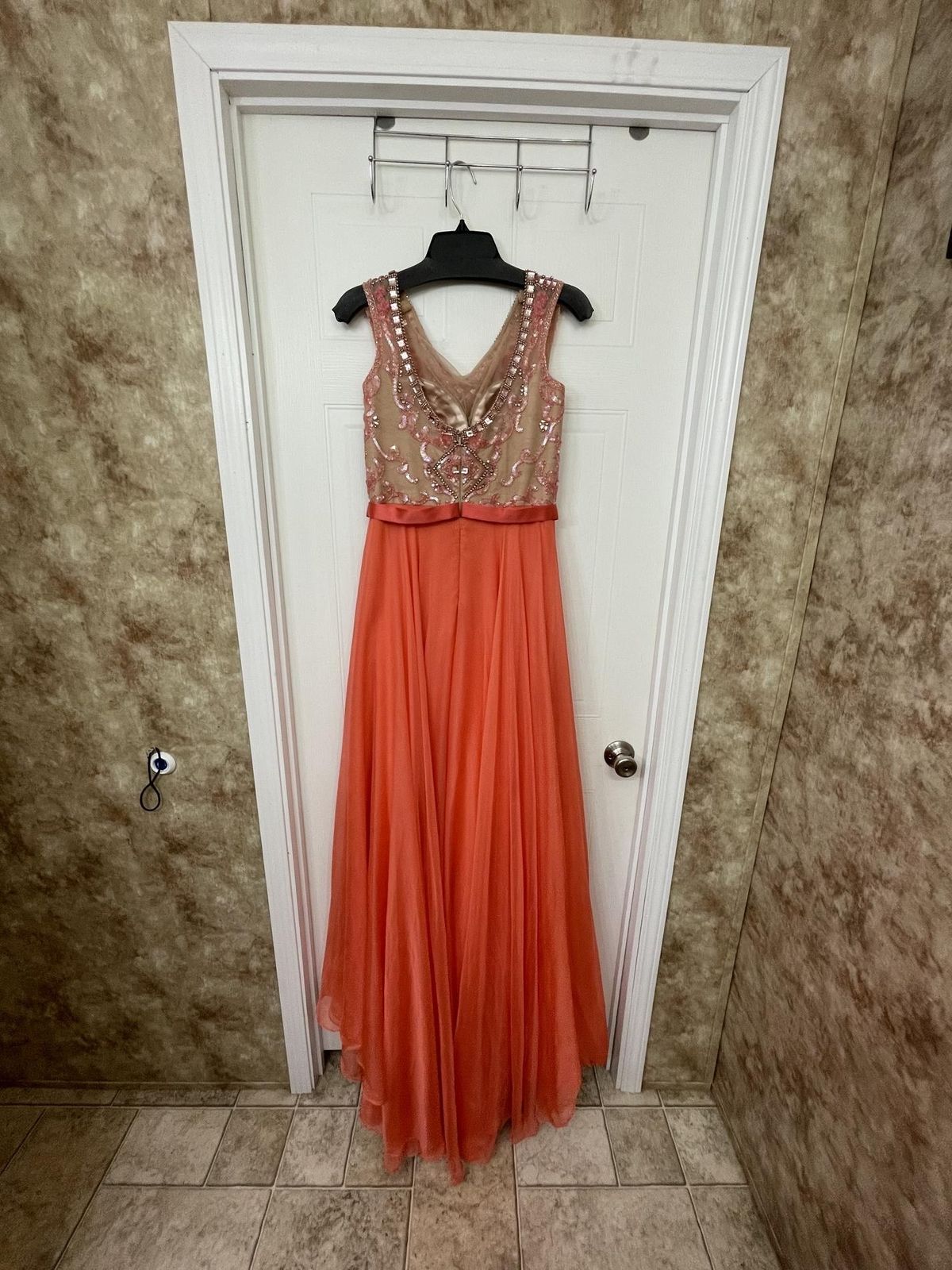 Sherri Hill Size 10 Prom Cap Sleeve Sequined Coral Floor Length Maxi on Queenly