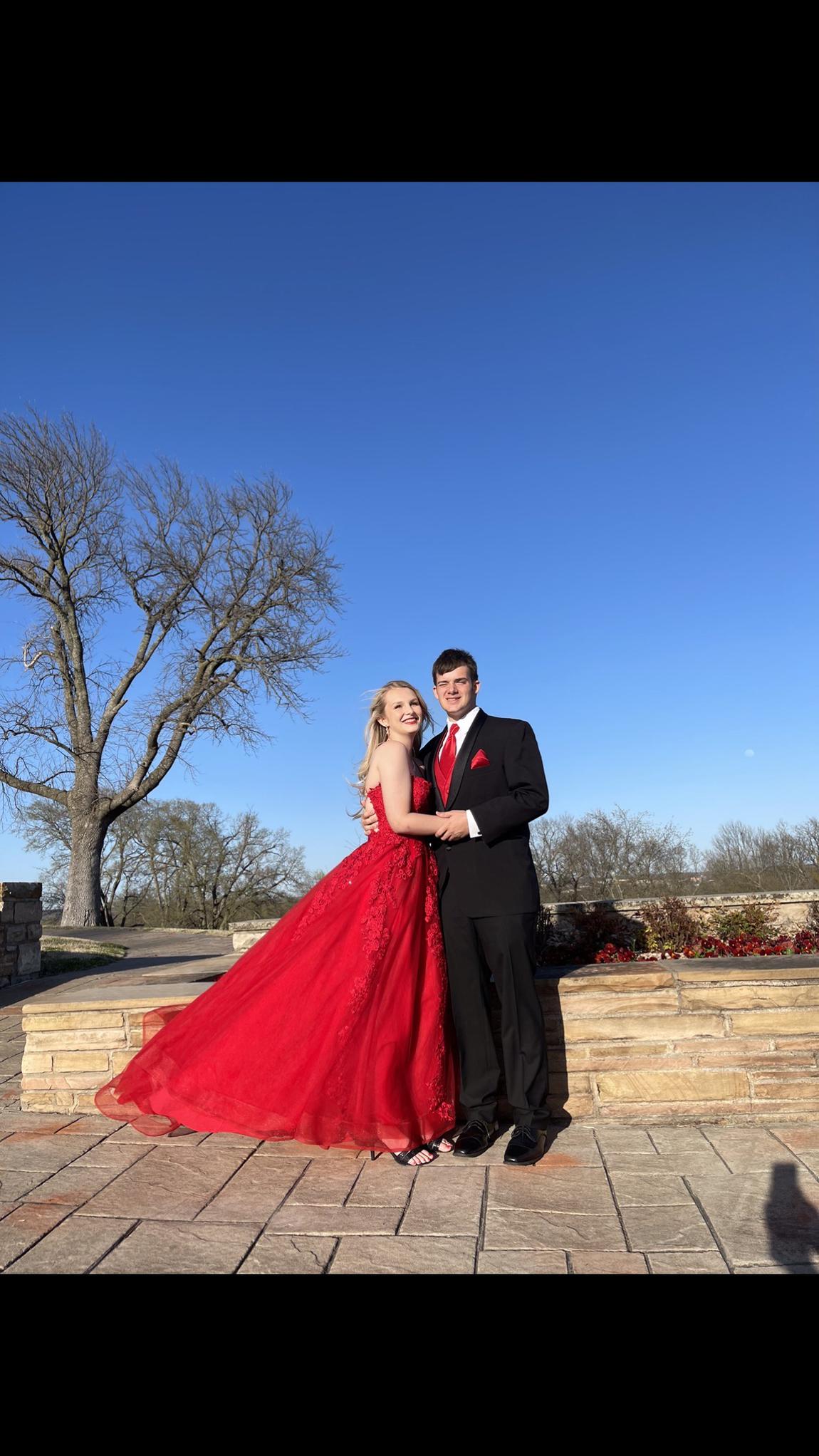 Sherri Hill Size 6 Prom Lace Red Ball Gown on Queenly
