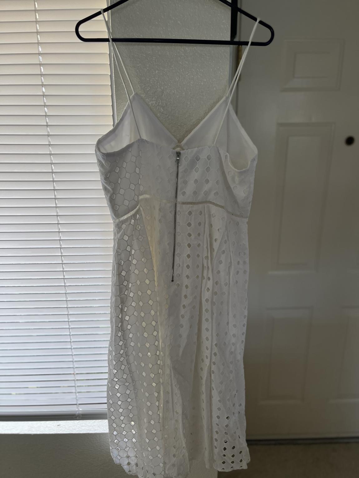 Donna Morgan Plus Size 16 White A-line Dress on Queenly