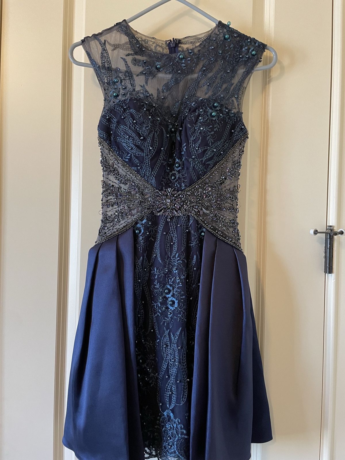 Tony Bowls Size 0 Navy Blue Cocktail Dress on Queenly