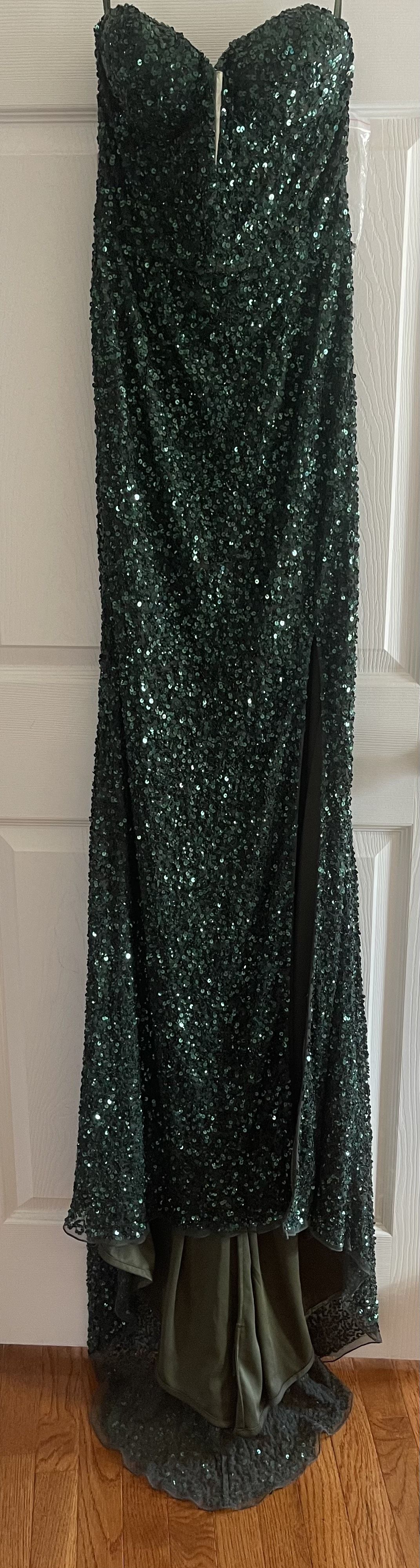 Size 4 Prom Strapless Green Dress With Train on Queenly
